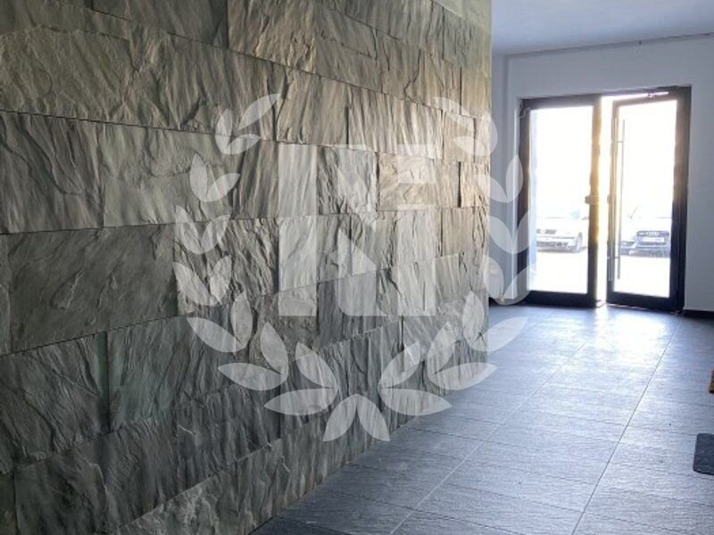 APARTAMENT 3 CAMERE DECOMANDAT 79 MP